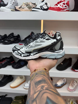 Off white right back